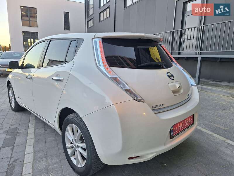 Хэтчбек Nissan Leaf 2014 в Городке фото 4 Хэтчбек Nissan Leaf 2014 в Городке