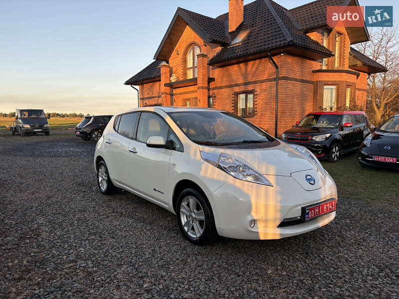 Хэтчбек Nissan Leaf 2012 в Луцке