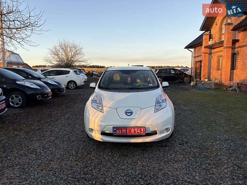 Хэтчбек Nissan Leaf 2012 в Луцке