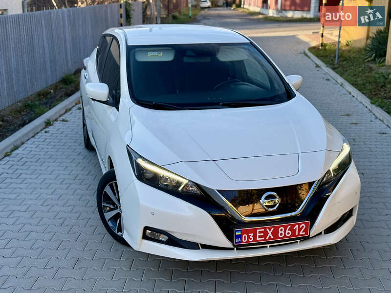 Хэтчбек Nissan Leaf 2018 в Ужгороде фото Хэтчбек Nissan Leaf 2018 в Ужгороде