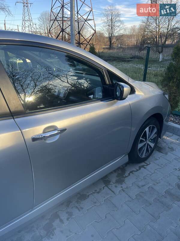 Хэтчбек Nissan Leaf 2020 в Ивано-Франковске