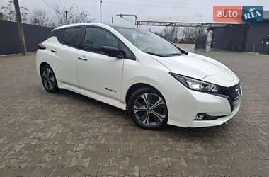 Хетчбек Nissan Leaf 2018 в Хорошеві