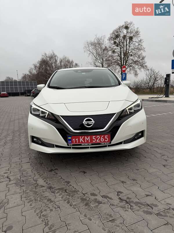 Хэтчбек Nissan Leaf 2018 в Владимире