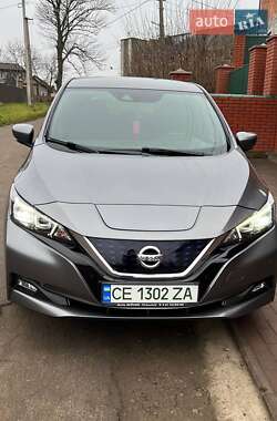 Хетчбек Nissan Leaf 2019 в Чернівцях