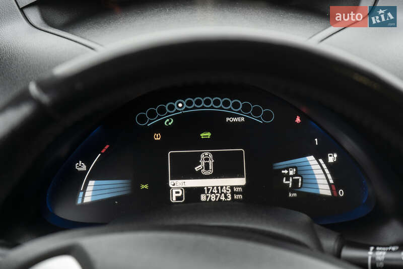 Хэтчбек Nissan Leaf 2015 в Ужгороде