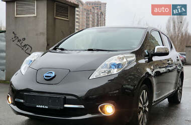 Хетчбек Nissan Leaf 2015 в Києві