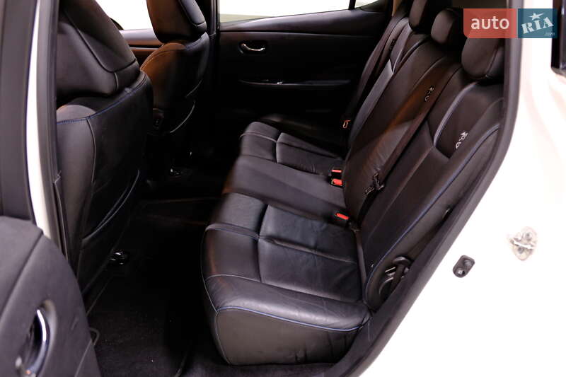 Хэтчбек Nissan Leaf 2017 в Одессе