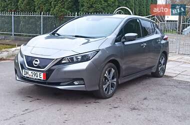 Хэтчбек Nissan Leaf 2021 в Дубно
