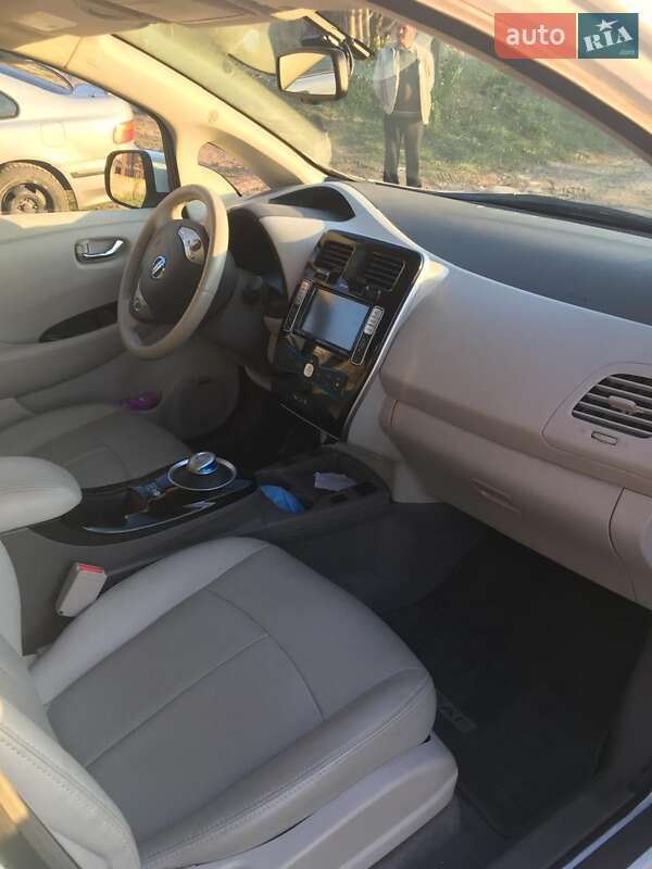 Хэтчбек Nissan Leaf 2016 в Хмельницком фото 9 Хэтчбек Nissan Leaf 2016 в Хмельницком