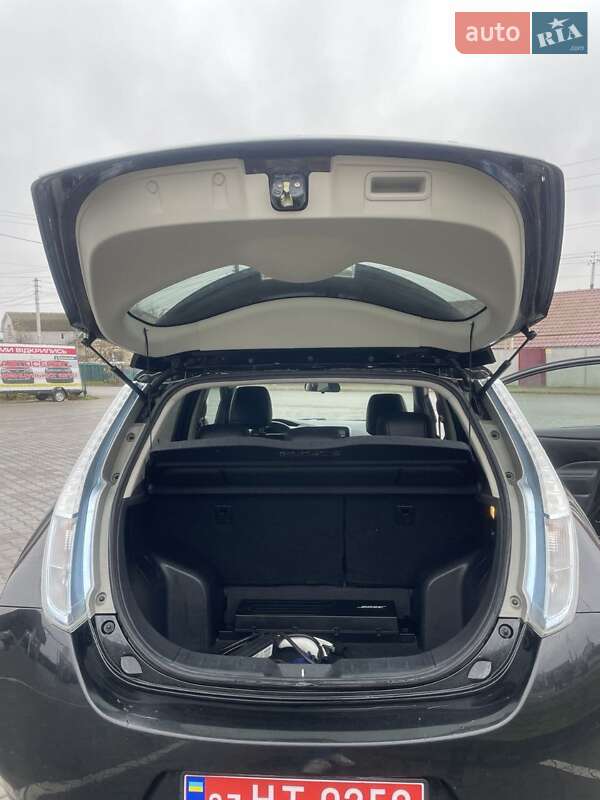 Хэтчбек Nissan Leaf 2013 в Киеве