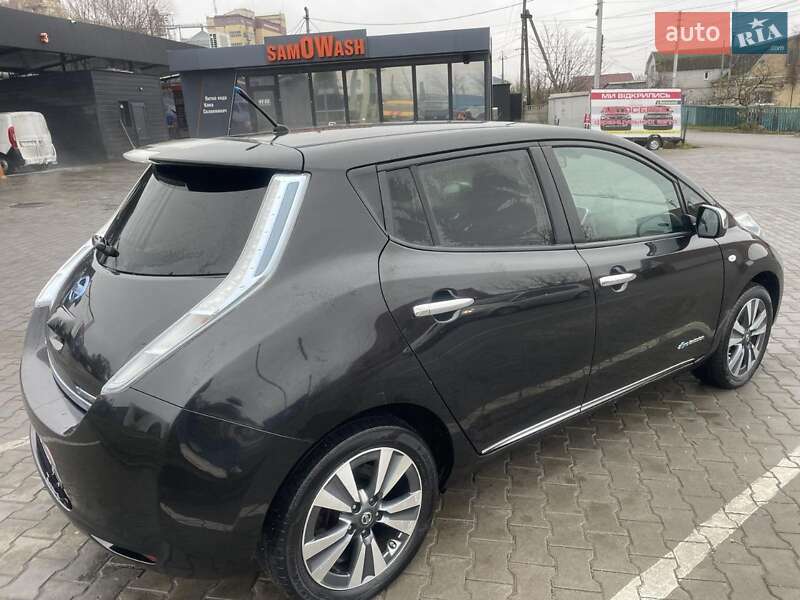 Хэтчбек Nissan Leaf 2013 в Киеве