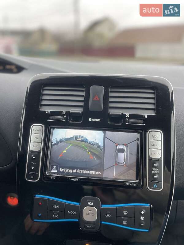 Хэтчбек Nissan Leaf 2013 в Киеве