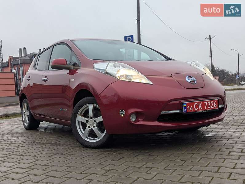 Хэтчбек Nissan Leaf 2014 в Дрогобыче