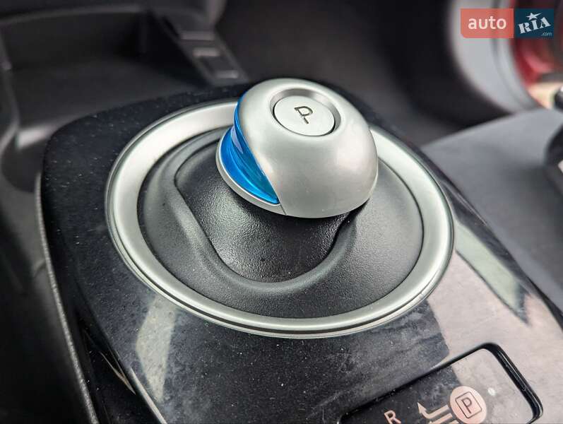 Хэтчбек Nissan Leaf 2014 в Дрогобыче