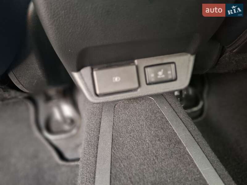 Хэтчбек Nissan Leaf 2020 в Черновцах