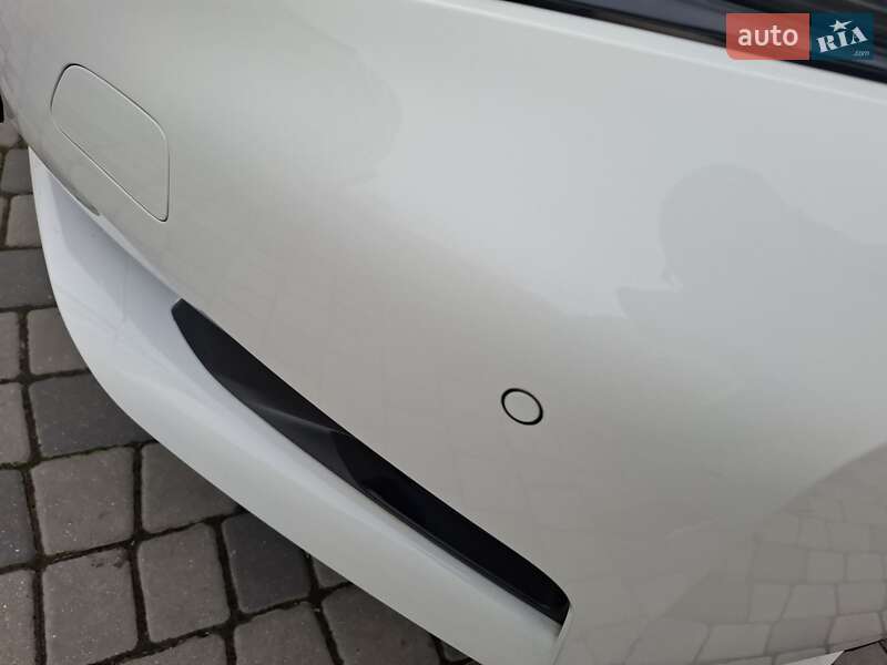 Хэтчбек Nissan Leaf 2020 в Черновцах