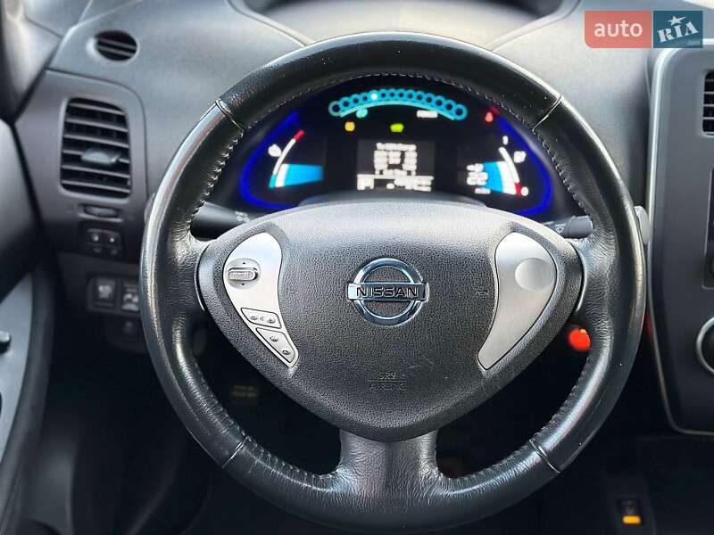 Хэтчбек Nissan Leaf 2013 в Киеве фото 20 Хэтчбек Nissan Leaf 2013 в Киеве