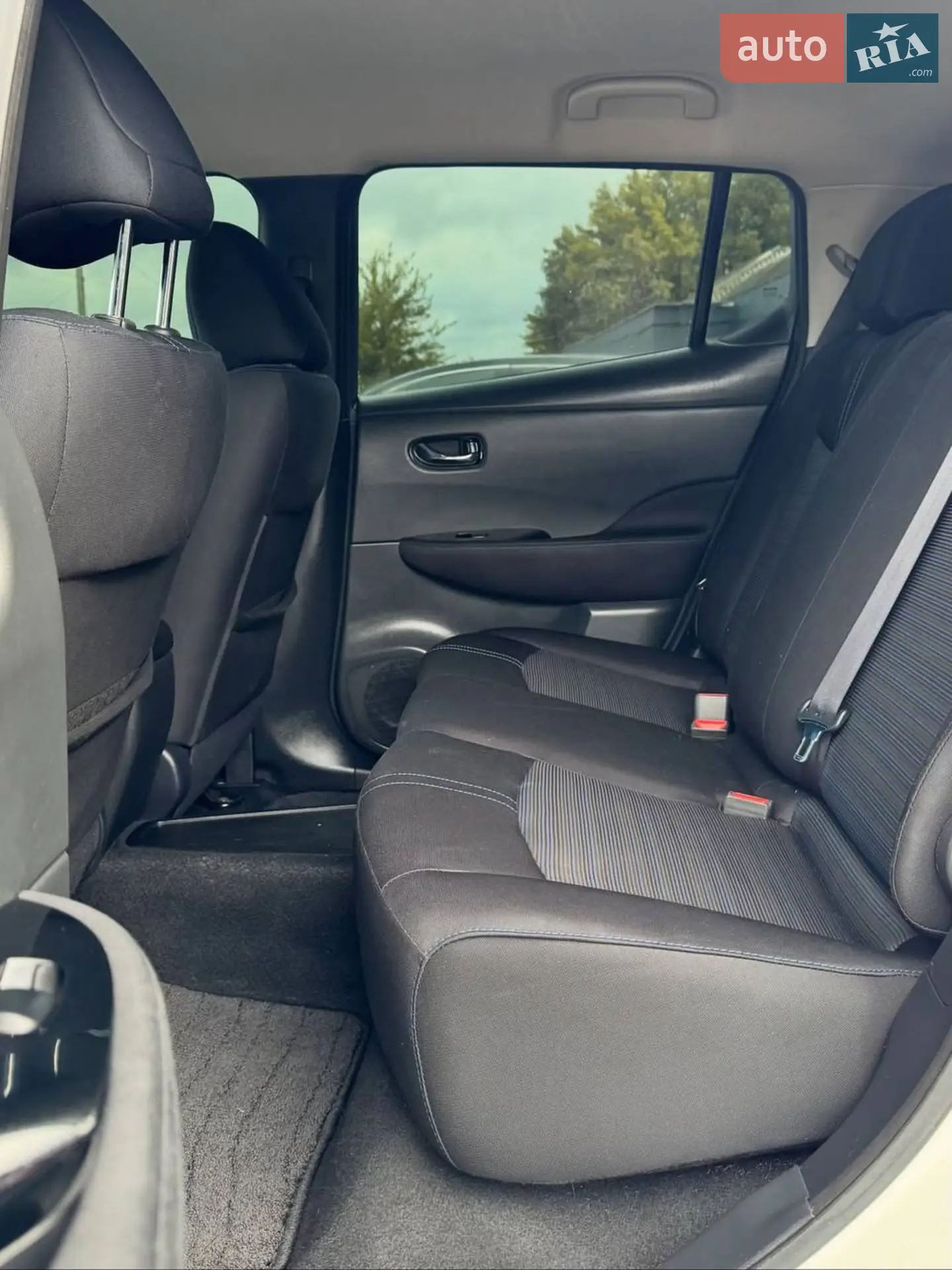 2019 Nissan Leaf - мініатюра 12
