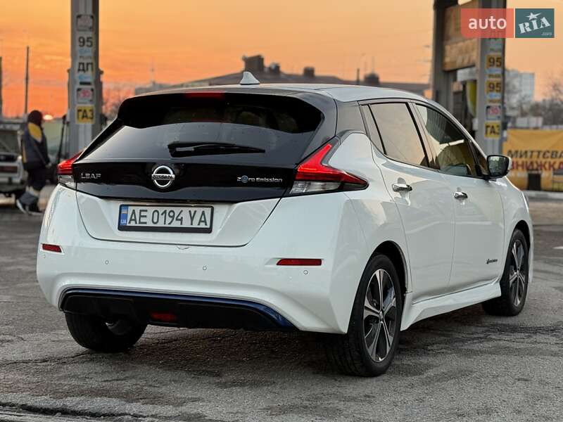 Хэтчбек Nissan Leaf 2019 в Днепре фото 10 Хэтчбек Nissan Leaf 2019 в Днепре