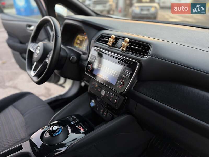 Хэтчбек Nissan Leaf 2019 в Днепре фото 24 Хэтчбек Nissan Leaf 2019 в Днепре