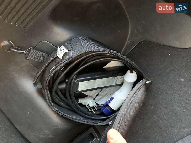 Хэтчбек Nissan Leaf 2014 в Виннице