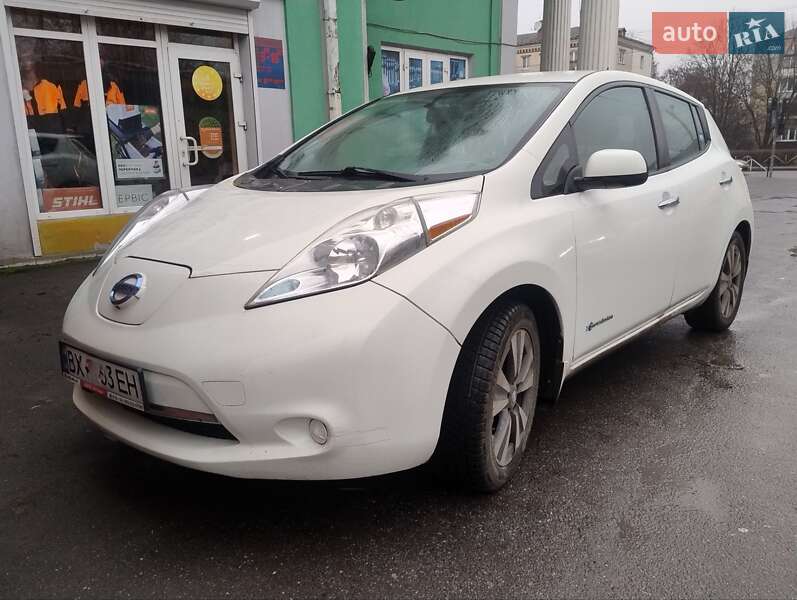 Хэтчбек Nissan Leaf 2016 в Хмельницком фото Хэтчбек Nissan Leaf 2016 в Хмельницком
