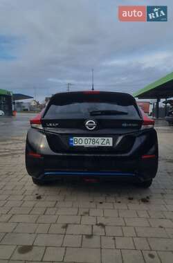 Хэтчбек Nissan Leaf 2018 в Каменец-Подольском
