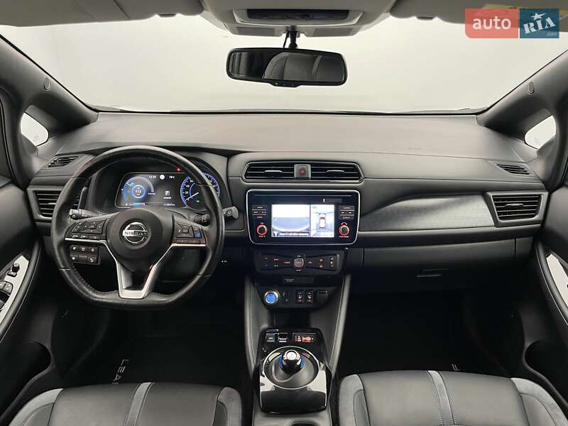 Хэтчбек Nissan Leaf 2018 в Киеве