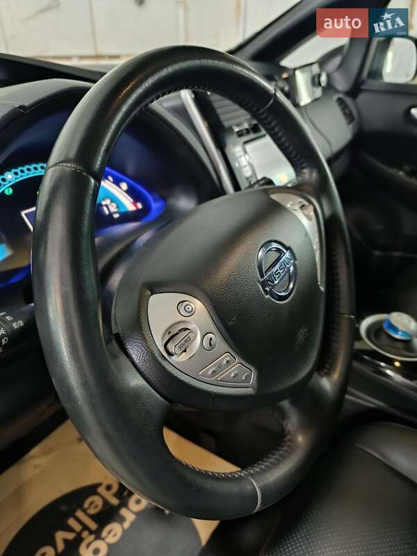 Хэтчбек Nissan Leaf 2015 в Ровно фото 11 Хэтчбек Nissan Leaf 2015 в Ровно