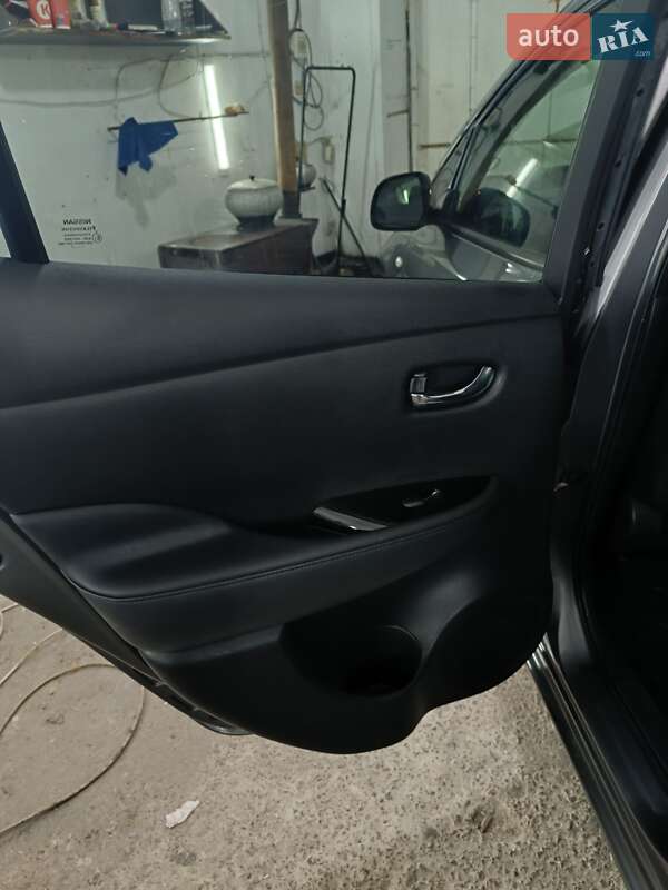 Хэтчбек Nissan Leaf 2015 в Ровно фото 18 Хэтчбек Nissan Leaf 2015 в Ровно