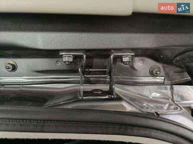 Хэтчбек Nissan Leaf 2015 в Ровно фото 23 Хэтчбек Nissan Leaf 2015 в Ровно