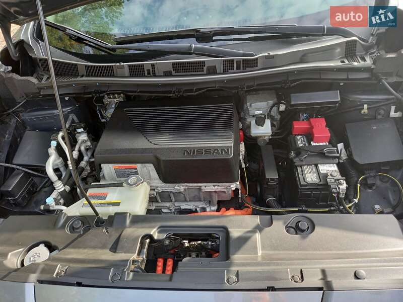 Хэтчбек Nissan Leaf 2019 в Кременчуге