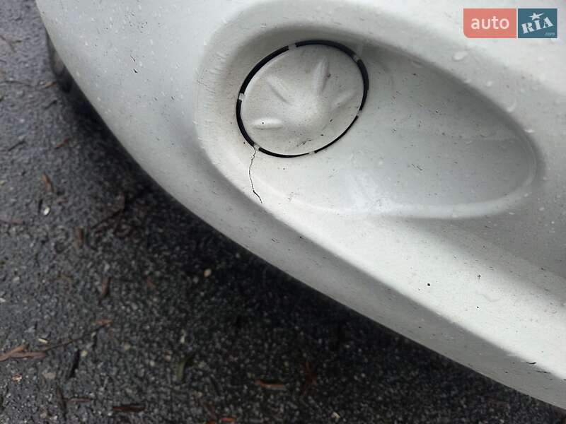 Хэтчбек Nissan Leaf 2015 в Житомире фото 5 Хэтчбек Nissan Leaf 2015 в Житомире