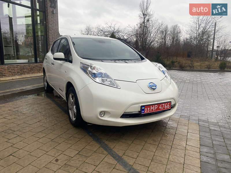 Хэтчбек Nissan Leaf 2014 в Ивано-Франковске