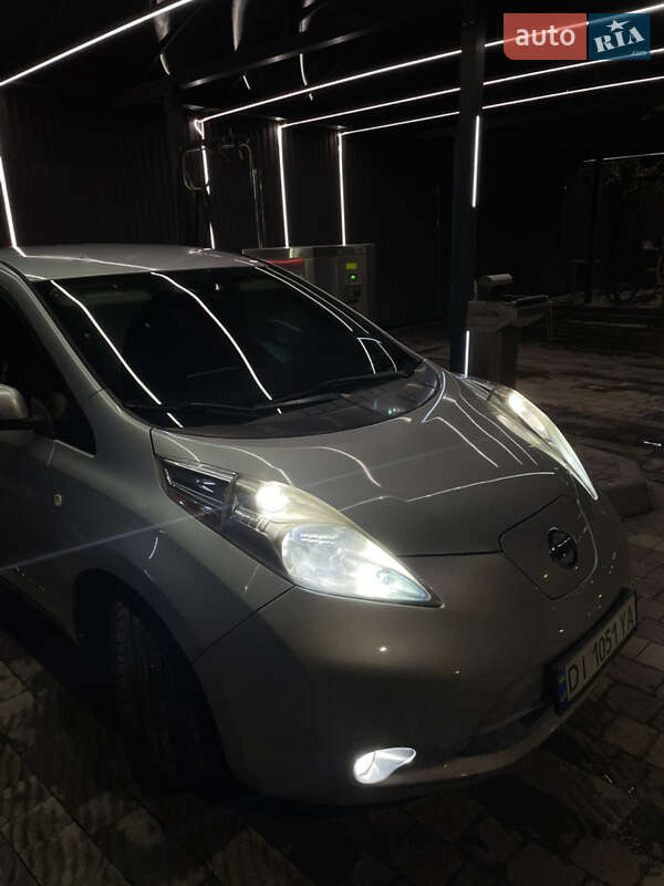 Хэтчбек Nissan Leaf 2014 в Ужгороде