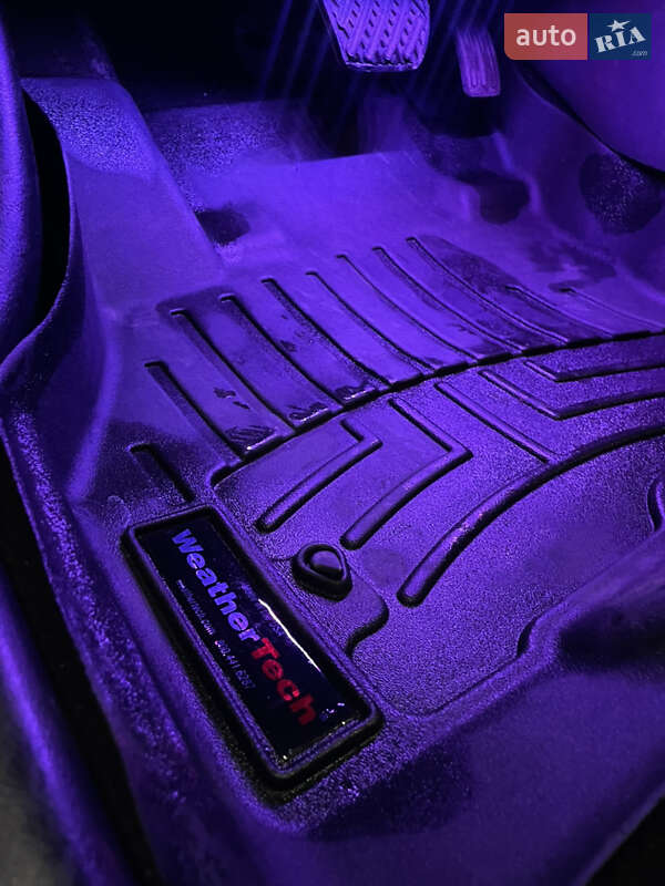 Хэтчбек Nissan Leaf 2014 в Ужгороде