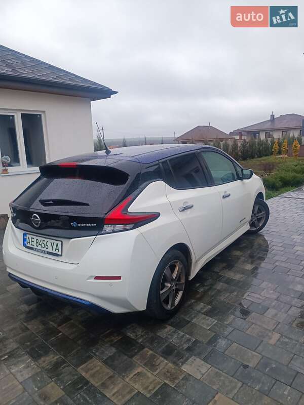 Хетчбек Nissan Leaf 2019 в Дніпрі