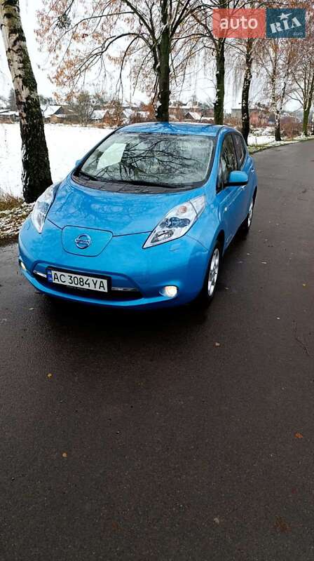 Хэтчбек Nissan Leaf 2012 в Луцке