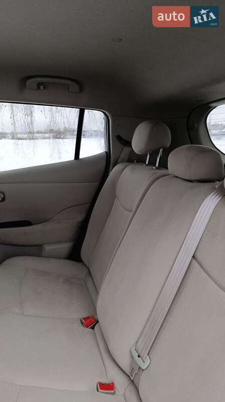 Хэтчбек Nissan Leaf 2012 в Луцке