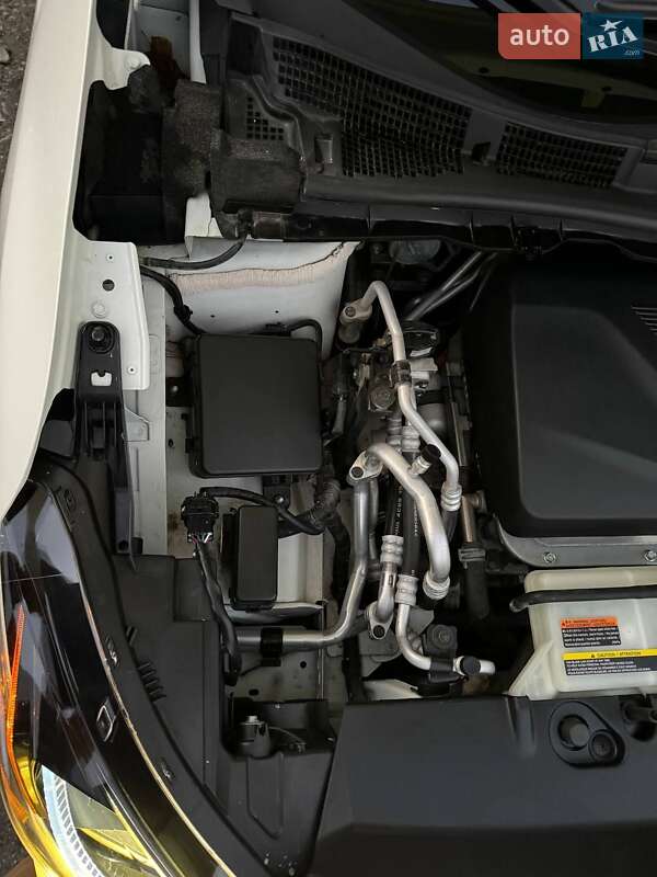 Хетчбек Nissan Leaf 2023 в Дніпрі