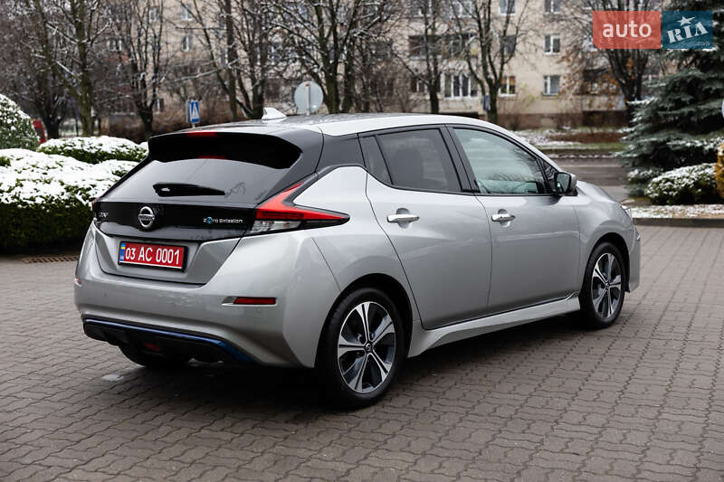 Хэтчбек Nissan Leaf 2022 в Луцке