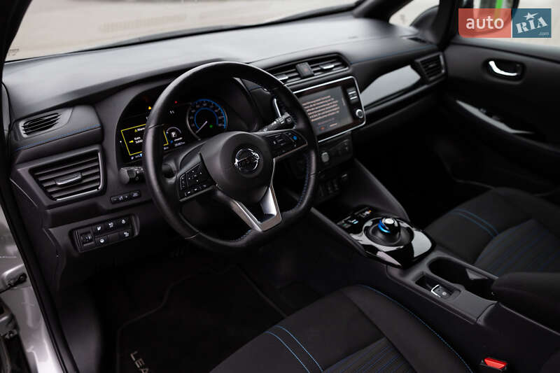 Хэтчбек Nissan Leaf 2022 в Луцке
