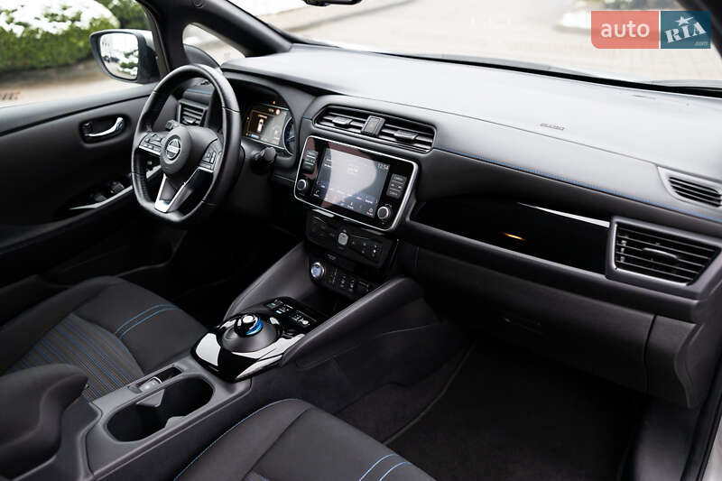 Хэтчбек Nissan Leaf 2022 в Луцке