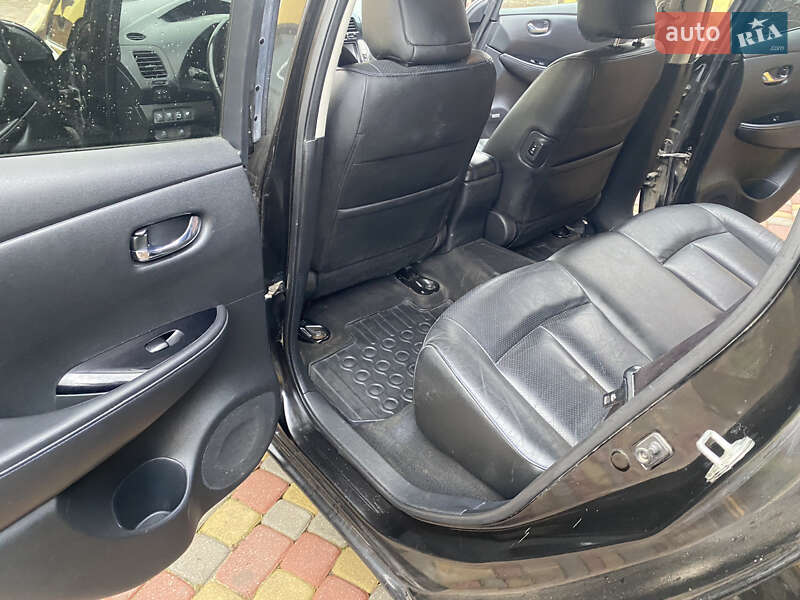 Хетчбек Nissan Leaf 2016 в Тернополі