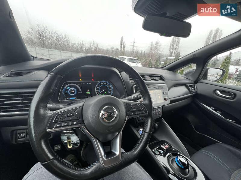 Хетчбек Nissan Leaf 2018 в Харкові