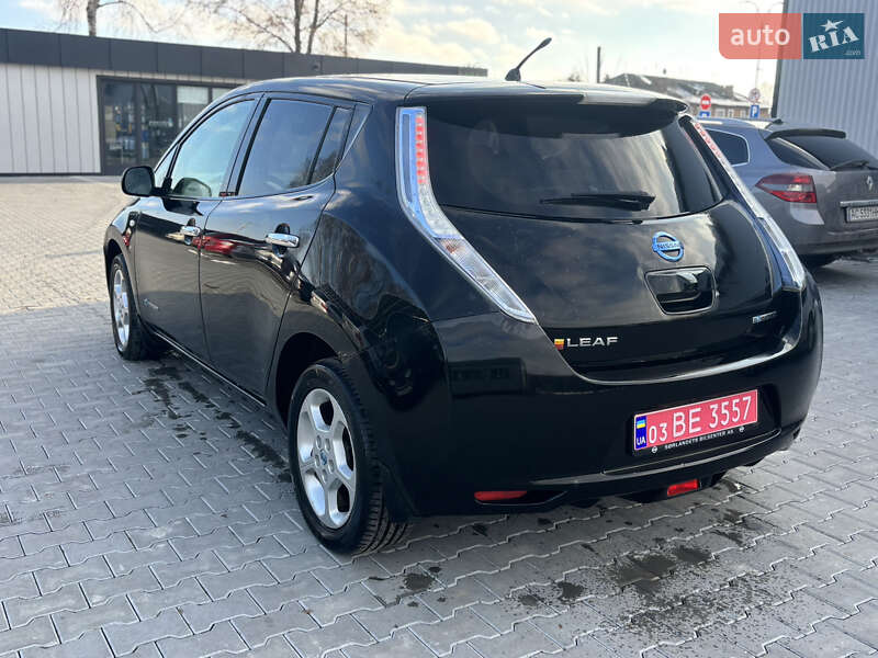 Хетчбек Nissan Leaf 2012 в Володимирі фото 4 Хетчбек Nissan Leaf 2012 в Володимирі