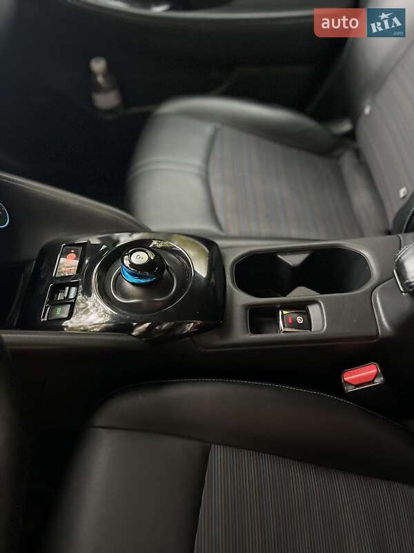 Хетчбек Nissan Leaf 2018 в Рівному