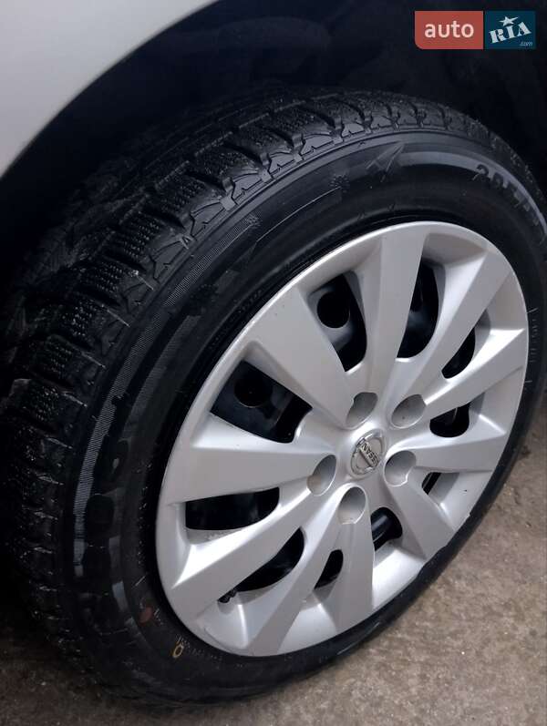 Хэтчбек Nissan Leaf 2013 в Каменец-Подольском фото 11 Хэтчбек Nissan Leaf 2013 в Каменец-Подольском