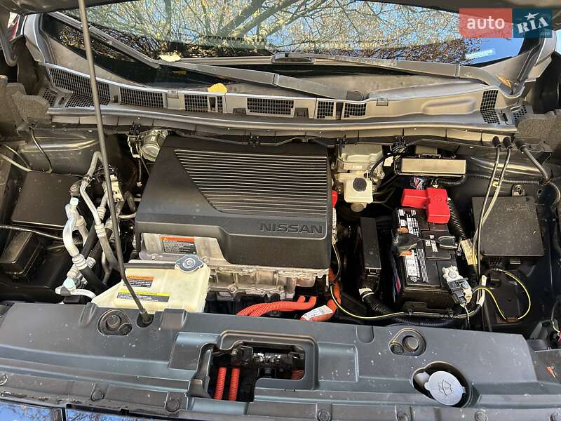 Хетчбек Nissan Leaf 2020 в Києві фото 13 Хетчбек Nissan Leaf 2020 в Києві