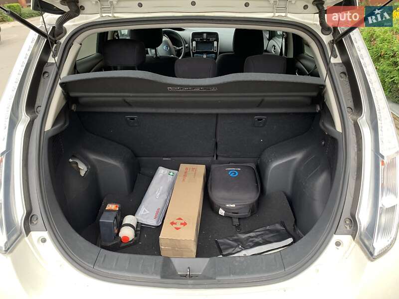 Хетчбек Nissan Leaf 2017 в Ковелі